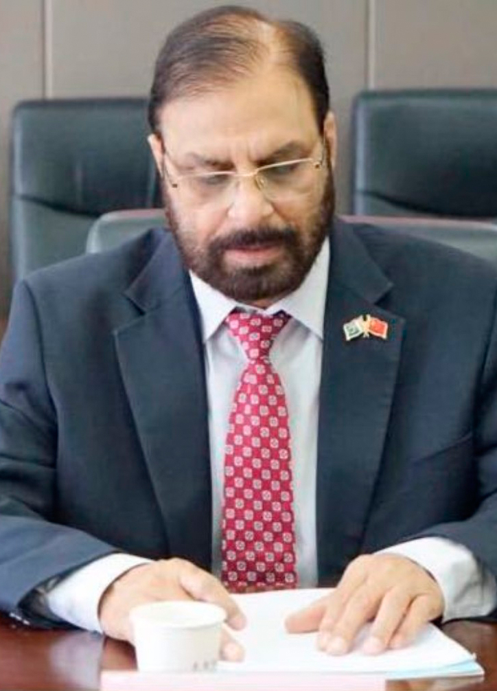 Mr. Abdul Razzaq Gauhar